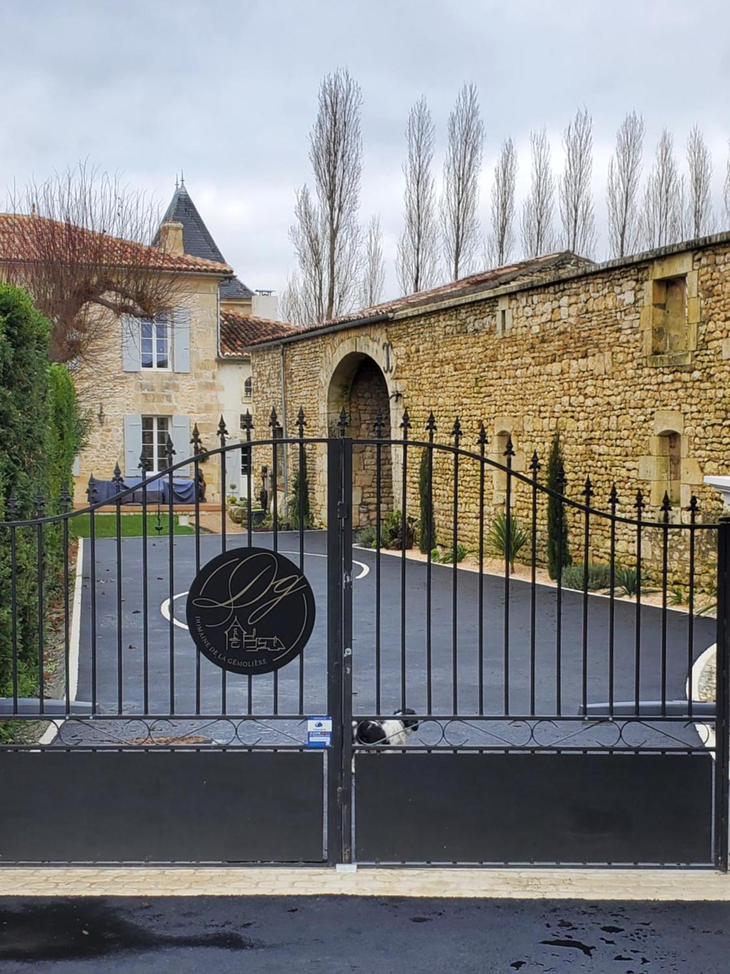 Domaine De La Gemoliere Bed & Breakfast Gemozac Exterior photo